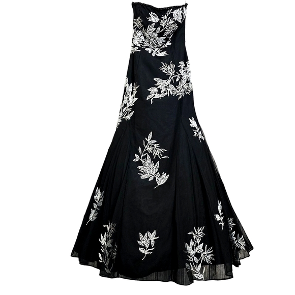 Vintage Cache Strapless Black Mesh Gown w/White Embroidered Beaded Floral Accent - Picture 17 of 17